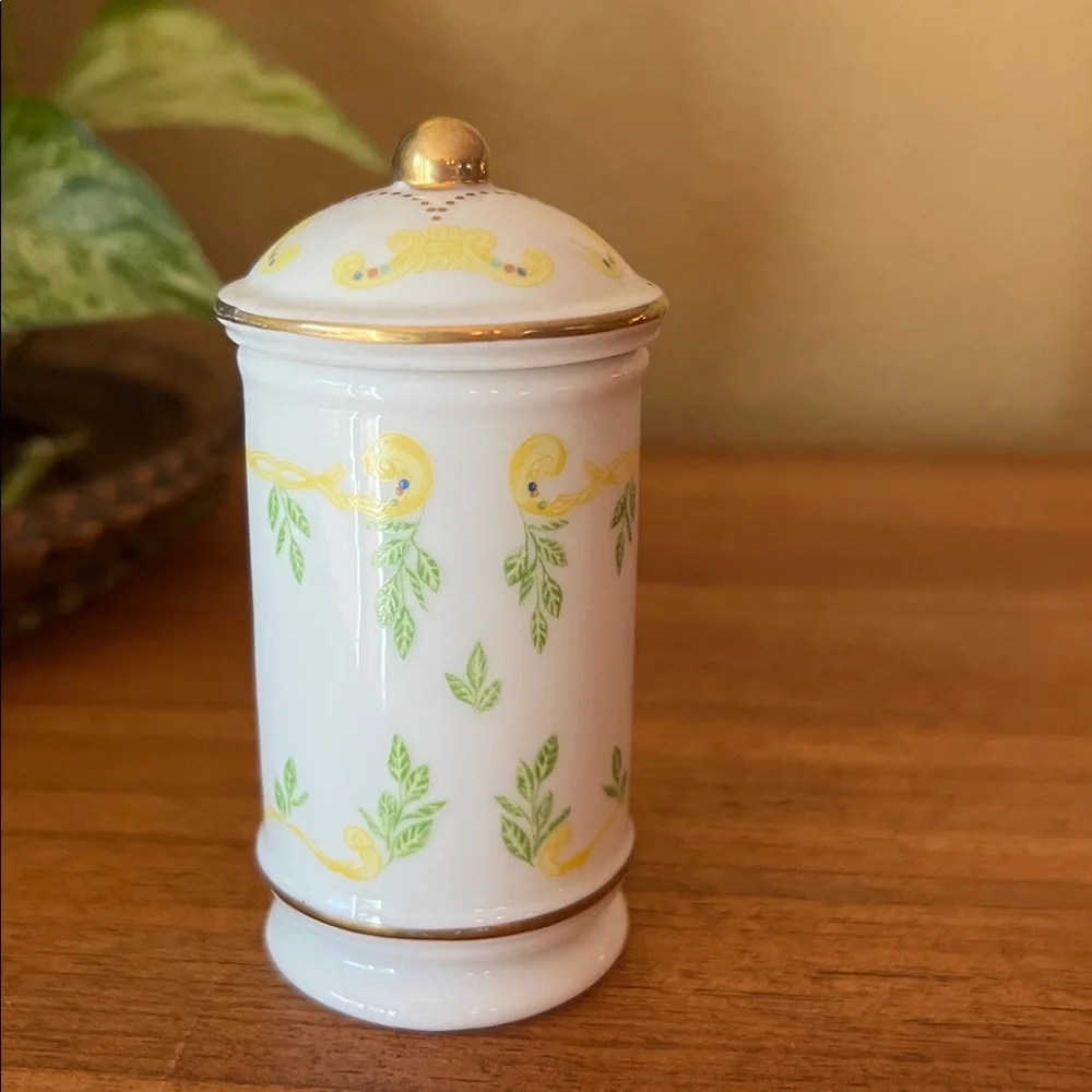 Lenox porcelain spice